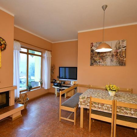 Apartman U Sarky Valaská Exteriör bild